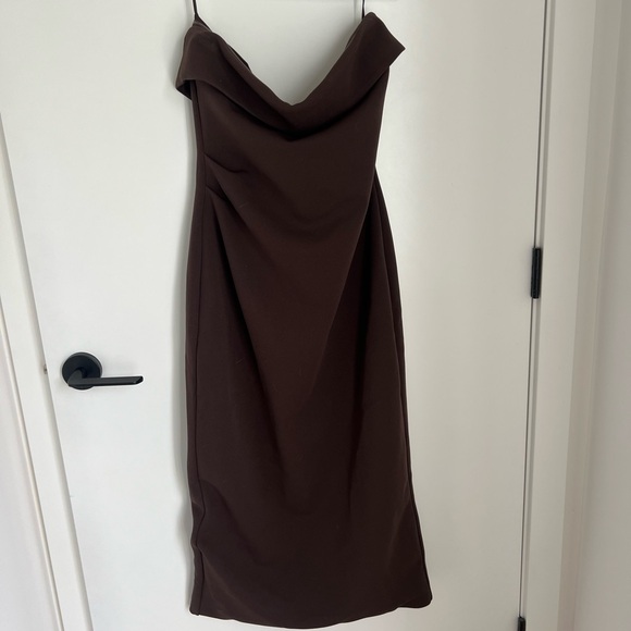 Babaton Dresses & Skirts - Aritzia BABATON Strapless Figureknit Dress in Rich Mocha Brown